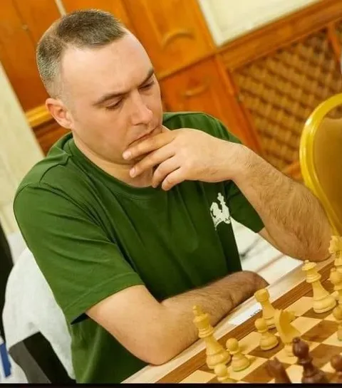 Portret: Robert Ionică